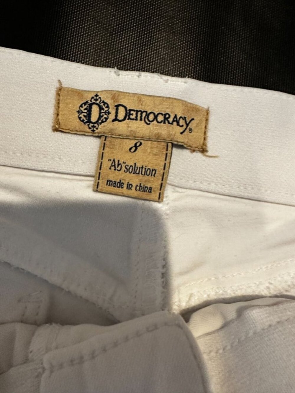 Democracy Shorts Women's 8 Bermuda Ab Solution White Stretch Denim - Picture 2 of 9
